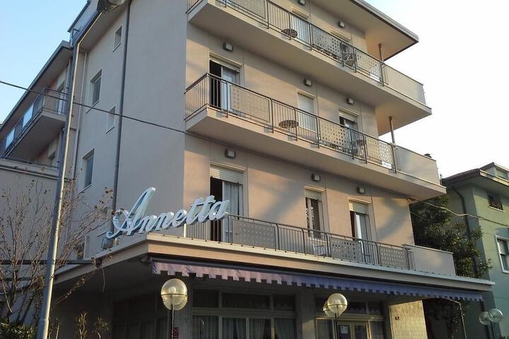 Hotel 26 of 27