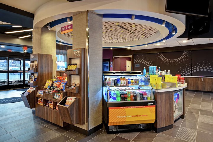 Snack bar