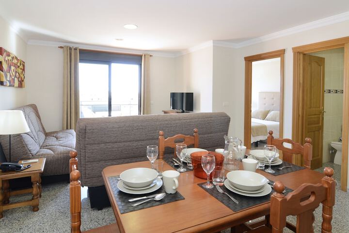 Dining Photos