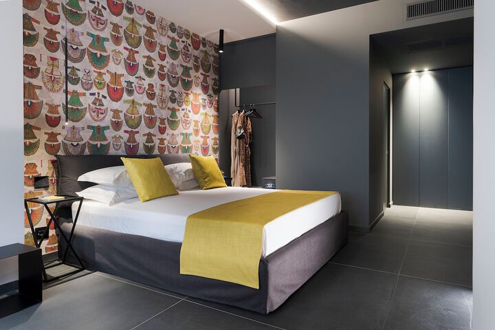 Room 93 of 112