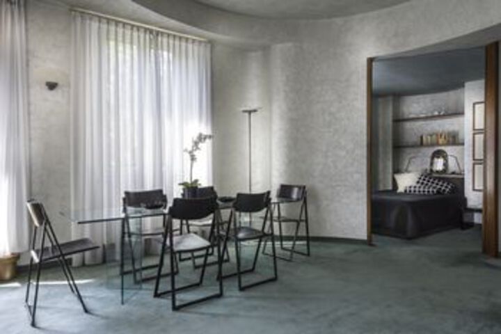 Room 14 of 28