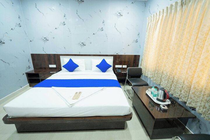 Room 10 of 50