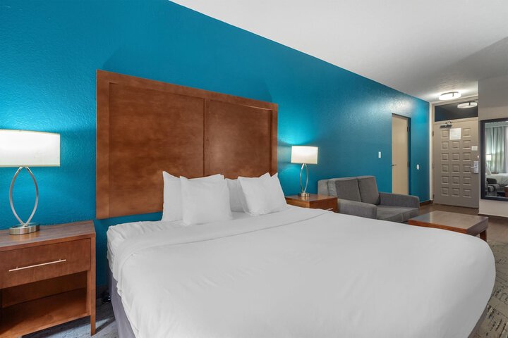 Room 7 of 40