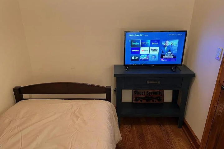 Room 3 of 25
