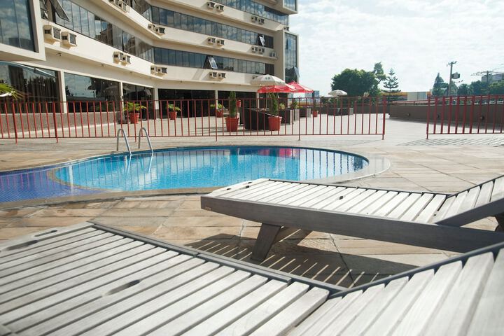 Pool Hotel