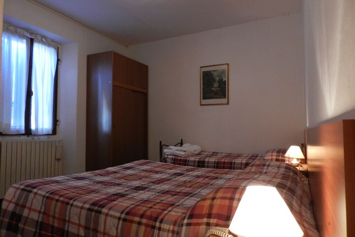 Room 21 of 50