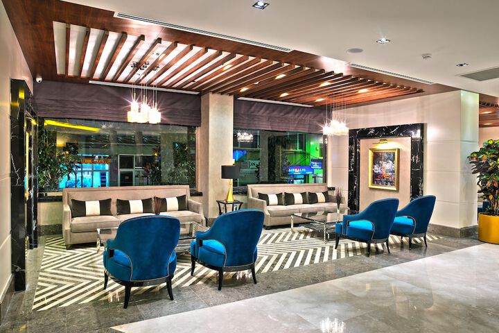 Guest Lobby