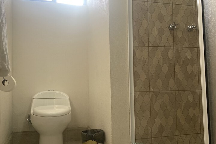 Room 104 of 211
