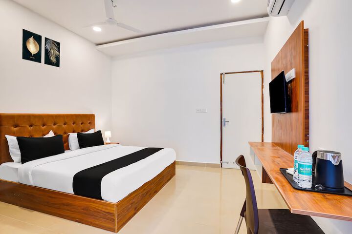Room 8 of 22