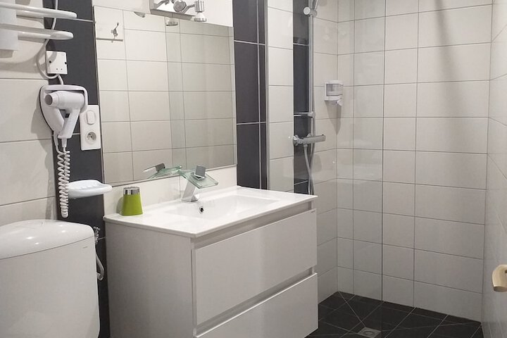 Room 30 of 52
