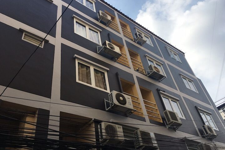 Hotel 43 of 44