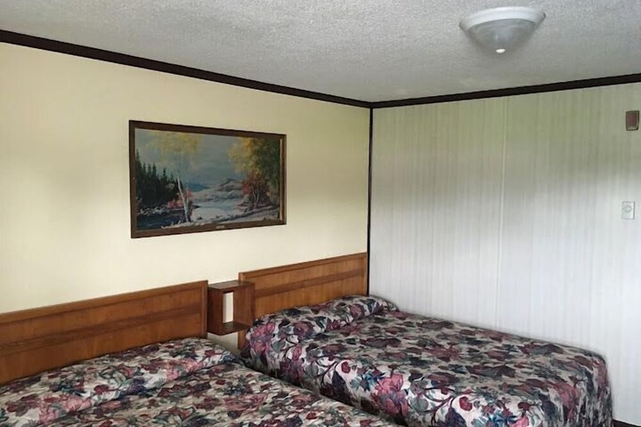 Room 3 of 12