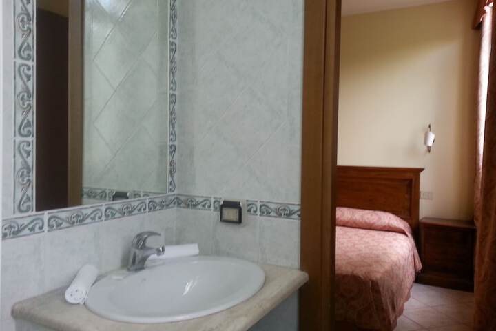 Room 15 of 72