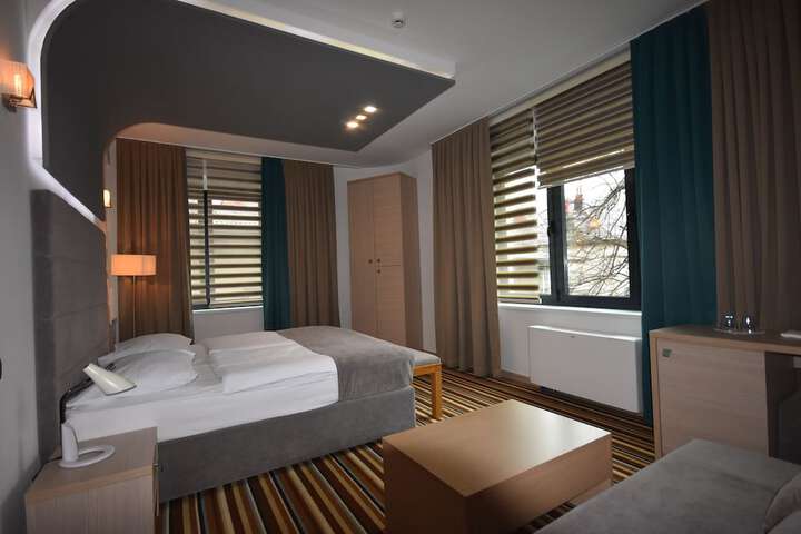 Room 20 of 42