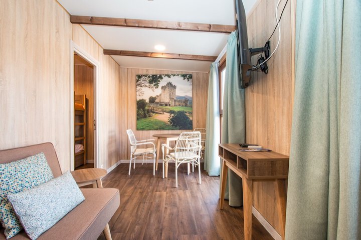 Room 12 of 31