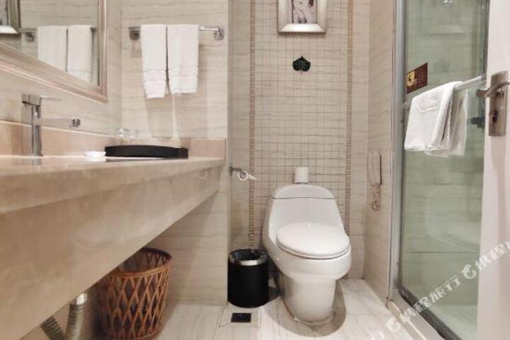 Aifei Hotel (Hangzhou Xiaoshan Auto City Tonghui North Road)