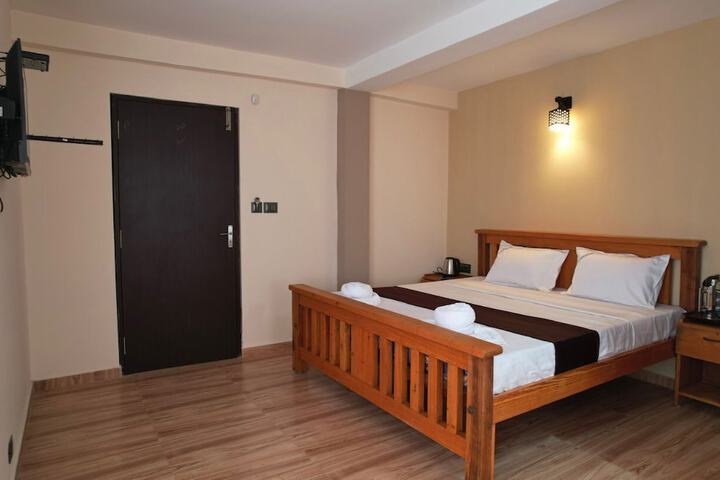 Room 19 of 28