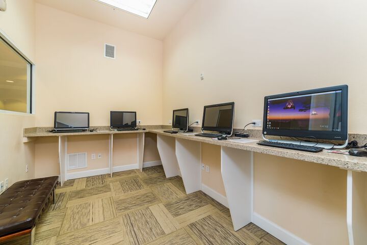 Business Center 13 of 16
