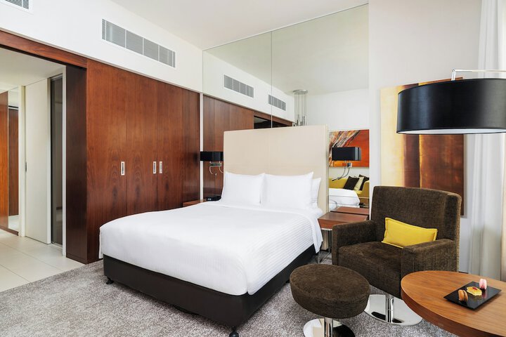 Room 37 of 114