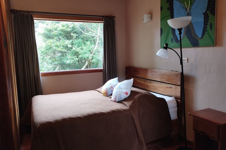 Room 121 of 334