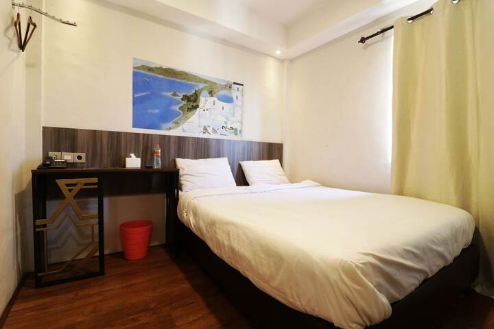 Room 16 of 79