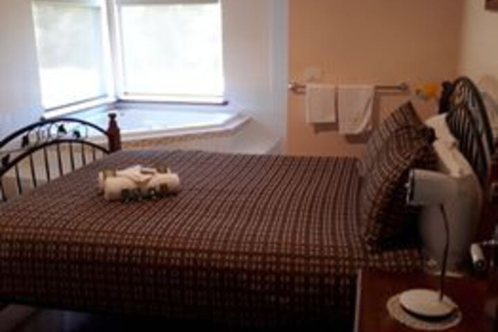 Room 13 of 36