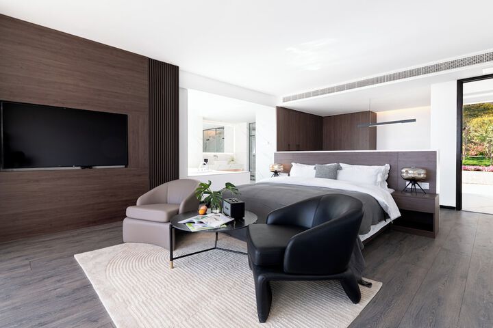 Room 55 of 288