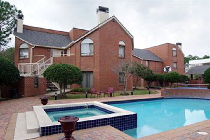 Pool 68 of 81