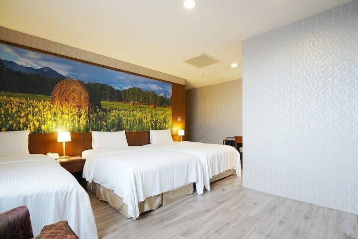Room 27 of 61