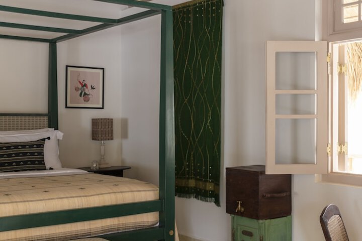 Room 15 of 111