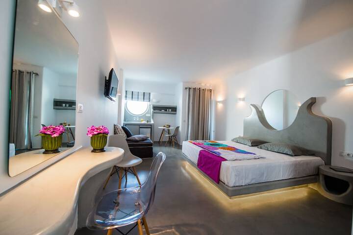 Room 7 of 230