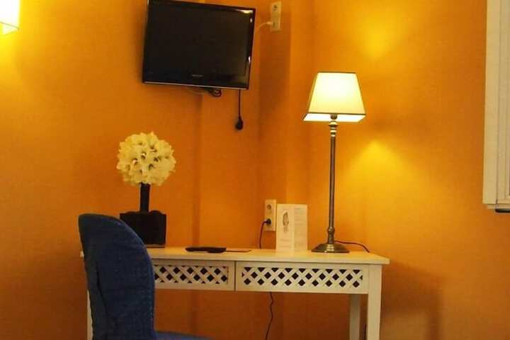 Room 20 of 53