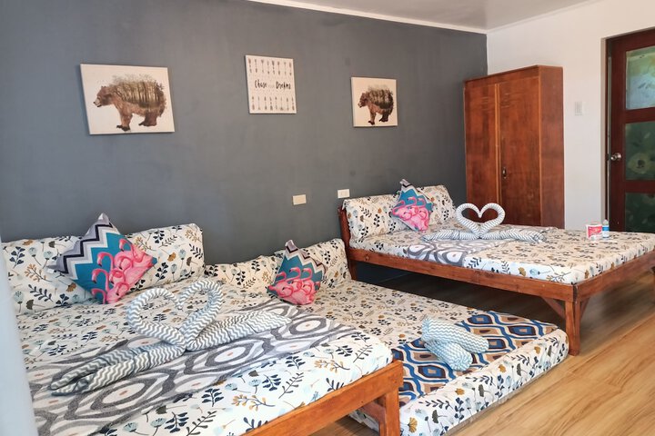 Room 5 of 10