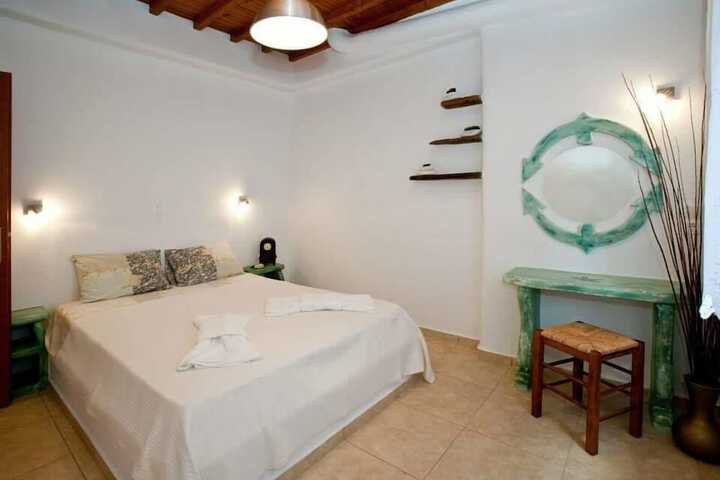 Room 3 of 20