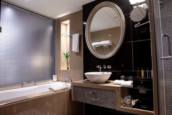 Bathroom Interior Photo