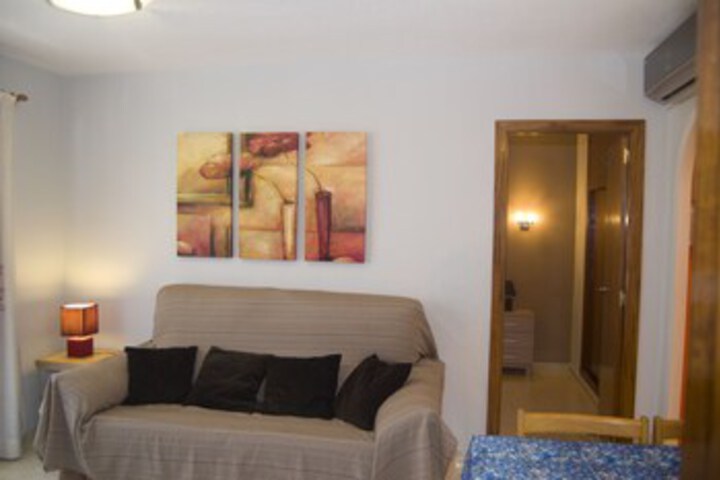 Room 8 of 24