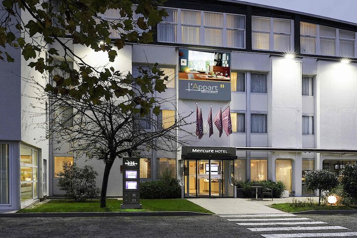 Hotel 76 of 76