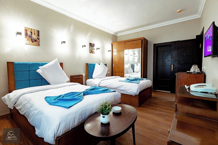 Room 5 of 42