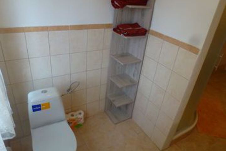Room 2 of 9