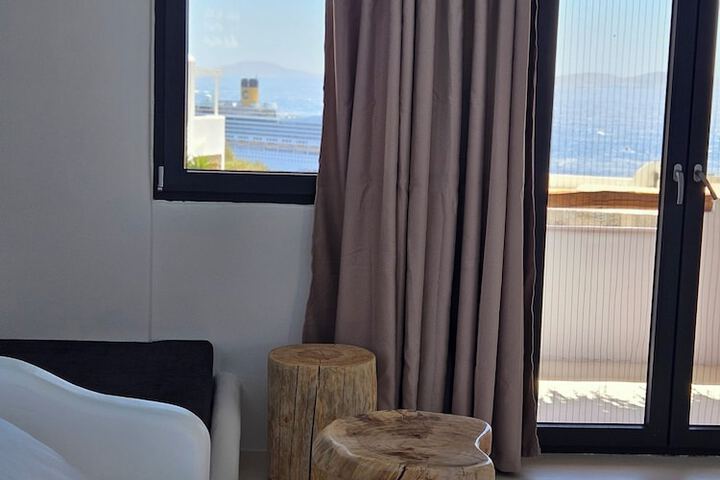 Room 16 of 113