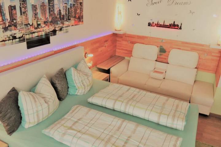 Room 61 of 272