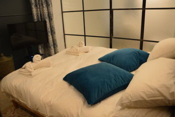 Room 16 of 27