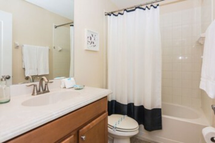 Room 4 of 61