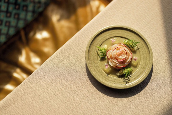 Dining 54 of 88