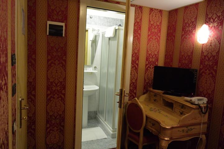 Bath Photo