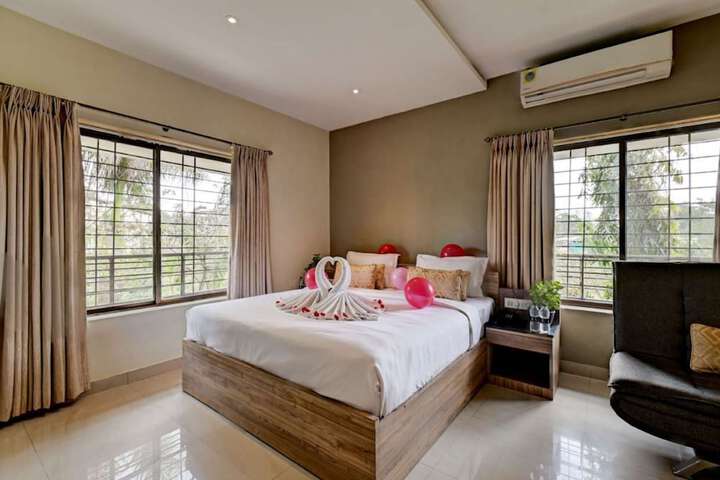 Room 5 of 15