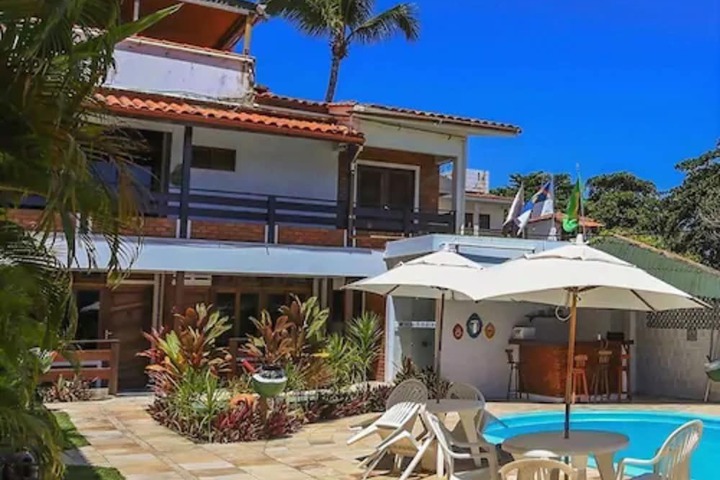 Pool Hotel