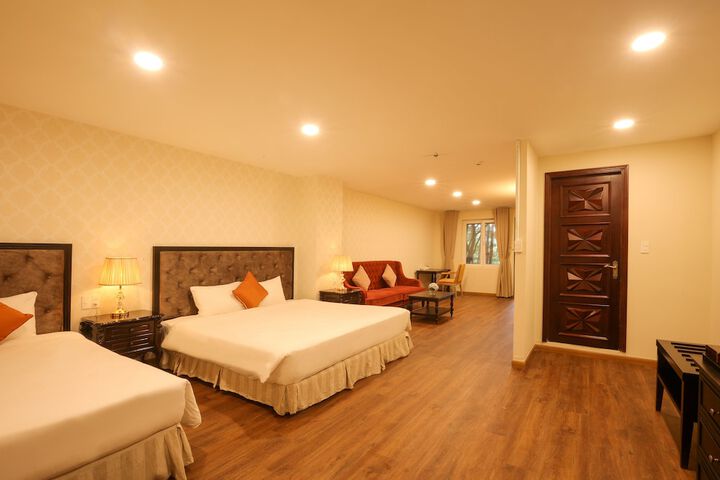 Room 19 of 160