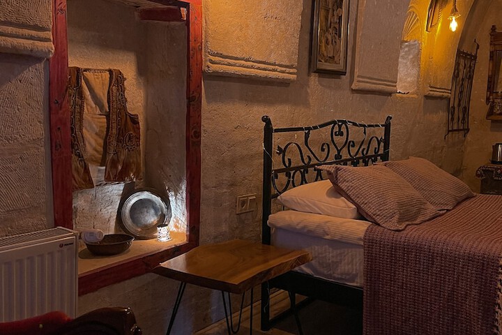 Room 4 of 56