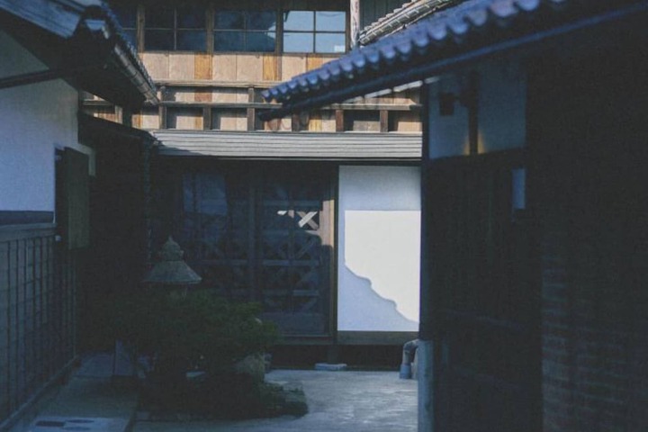 Room 43 of 79